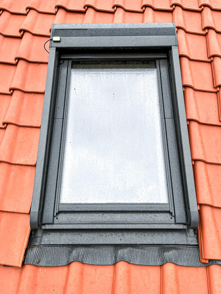 Wohnraumerweiterung_-Dachfenster-Hochformat
