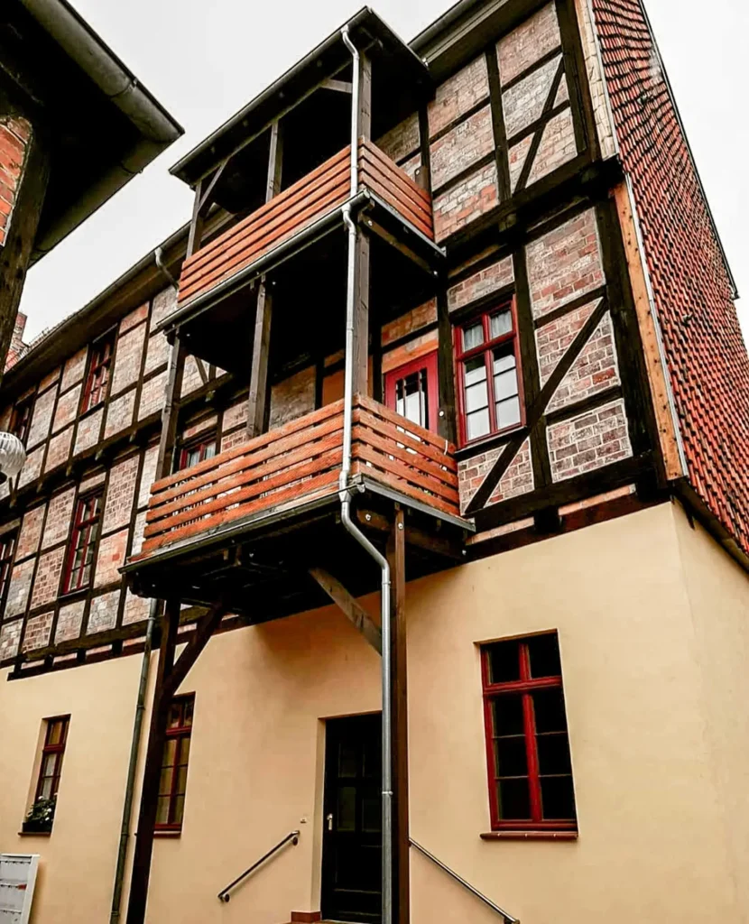 Zimmerei_nachträglicher-Balkonanbau-Hochformat